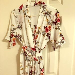 White floral jumper (shorts)